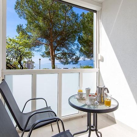 Sunny Studio Apartment With Balcony 리예카 외부 사진