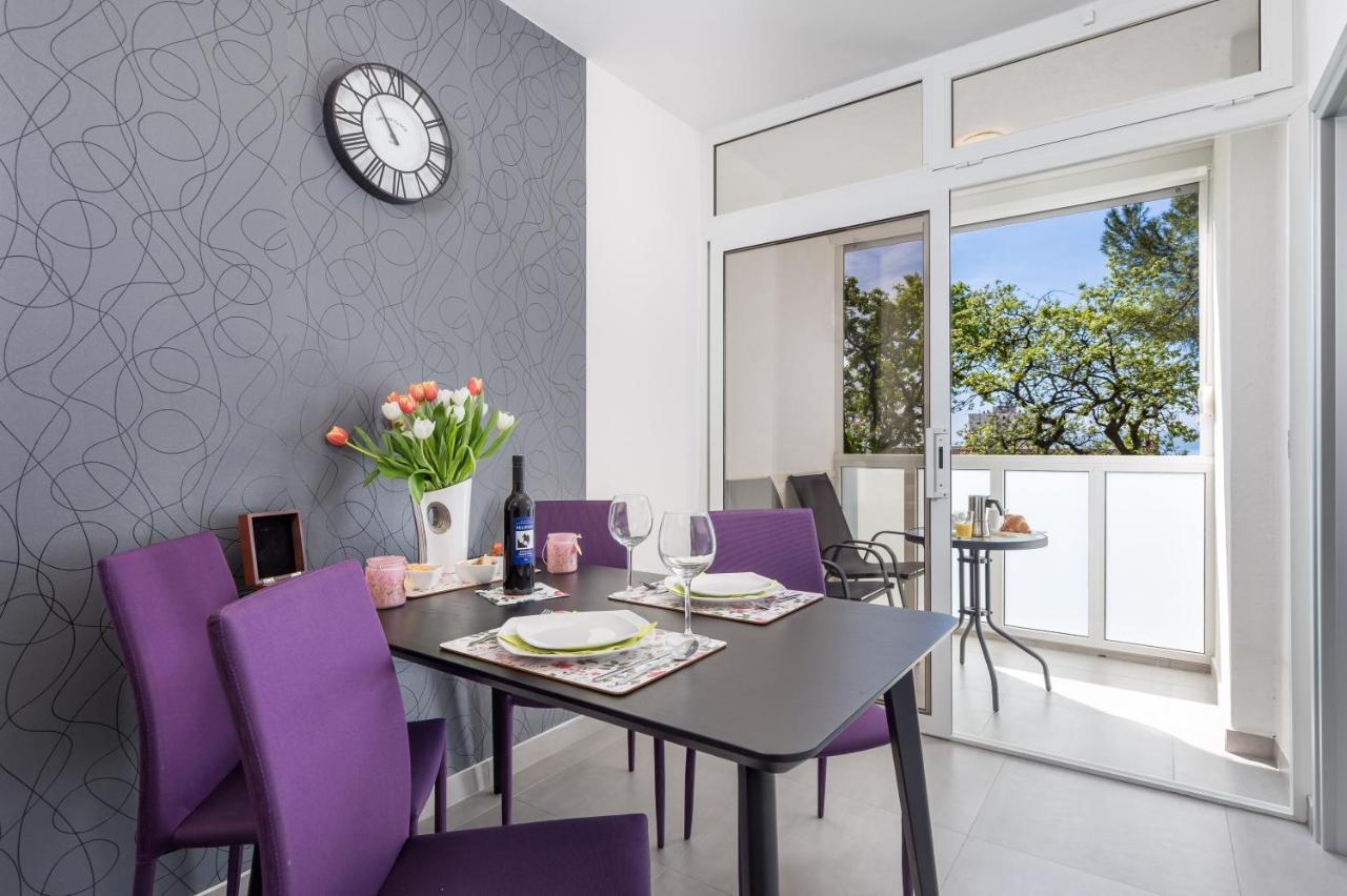 Sunny Studio Apartment With Balcony 리예카 외부 사진